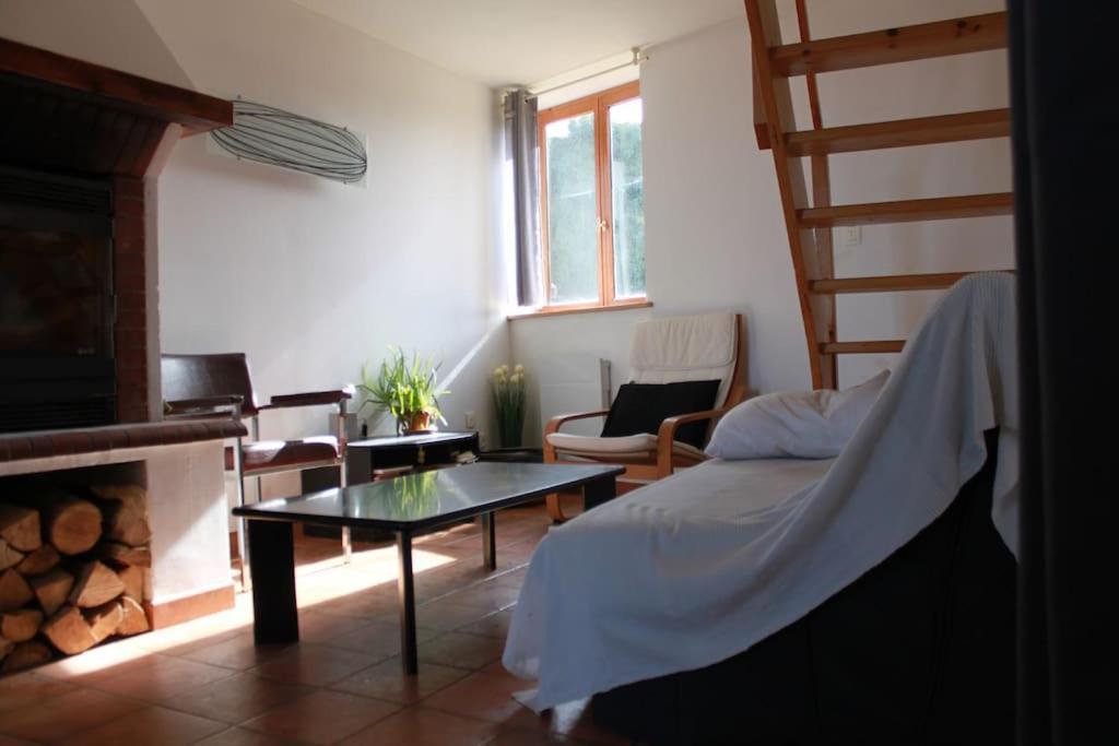 Gite Dans Un Hameau De Charme Castelnau-Durban Εξωτερικό φωτογραφία